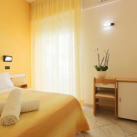Hotel De La Ville Rimini Eksteriør billede